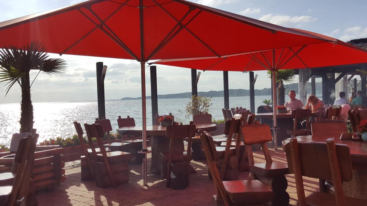 Ferienhaus "Biberburg Am Haff" Garz  Eksteriør billede